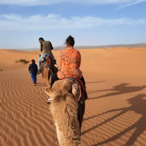 laeti-event-sejour-mars-désert-unique-bivouac-femme-atypique-jour-5-dromadaire